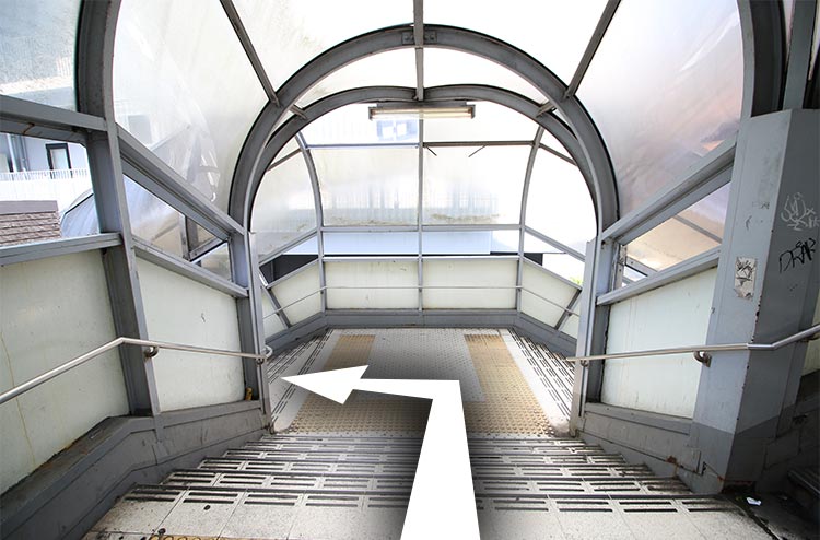 次の分岐を左に進みます。